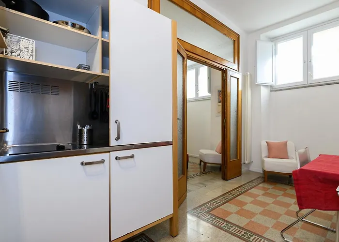 San Lorenzo Flat 2 *